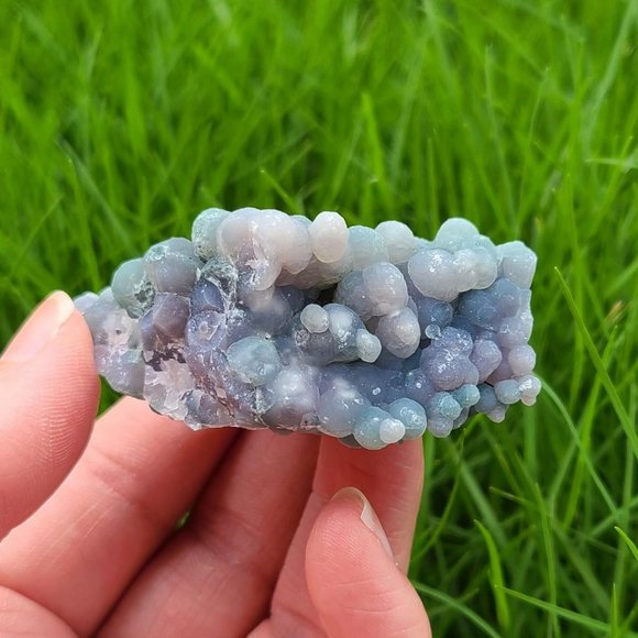 Grape agate cluster - Picture 4 of 4